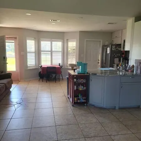 Beautiful 3 Bedroom Home 4 Minutes From The Beach Pensacola Exterior foto