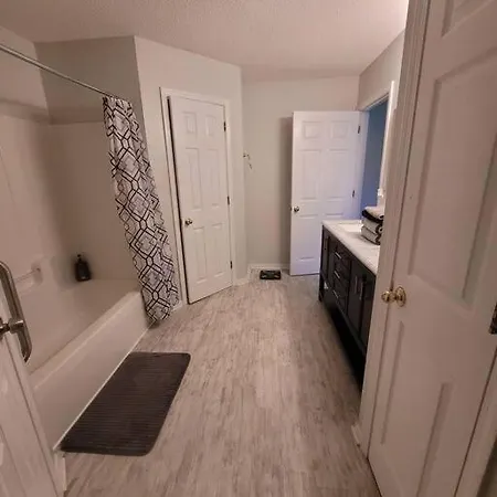 Beautiful 3 Bedroom Home 4 Minutes From The Beach Pensacola Exterior foto